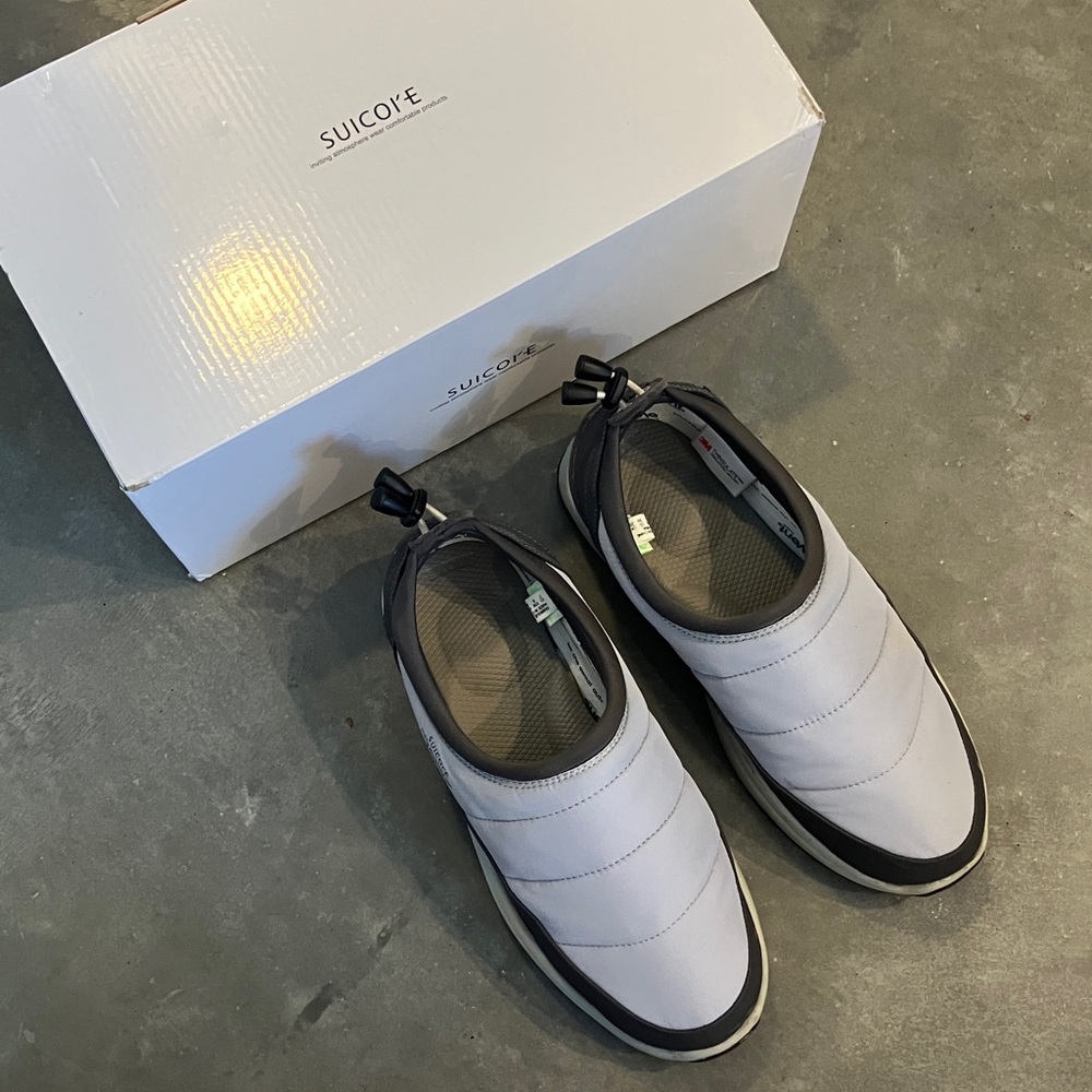 SUICOKE SHOES (pepper evab) - like new